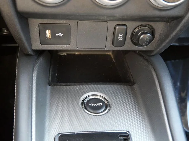 Used 2022 Red Mitsubishi 2.0 ES image 26