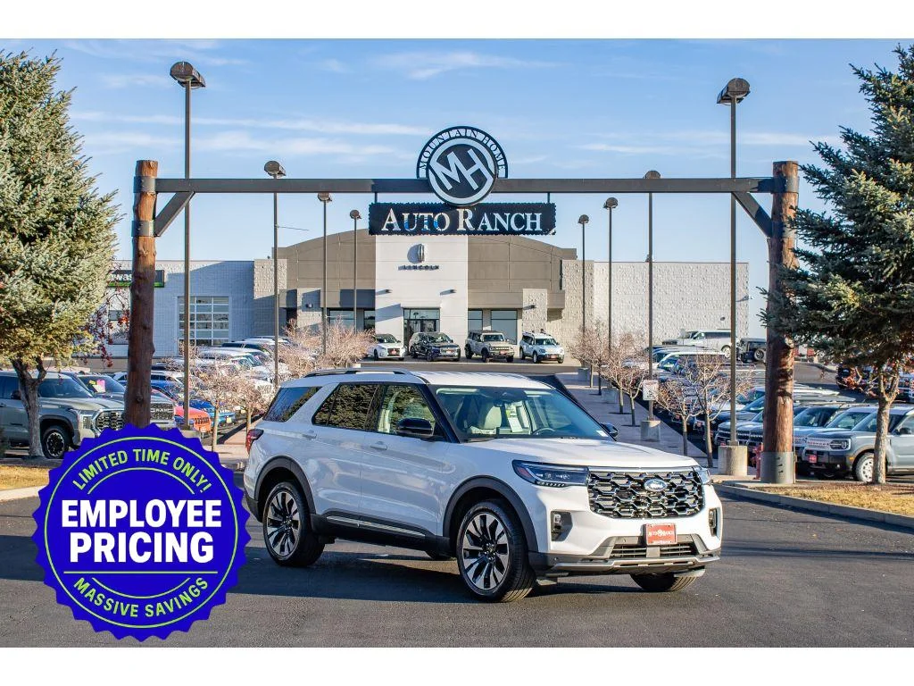 2026 Ford Explorer Platinum 4WD's photo