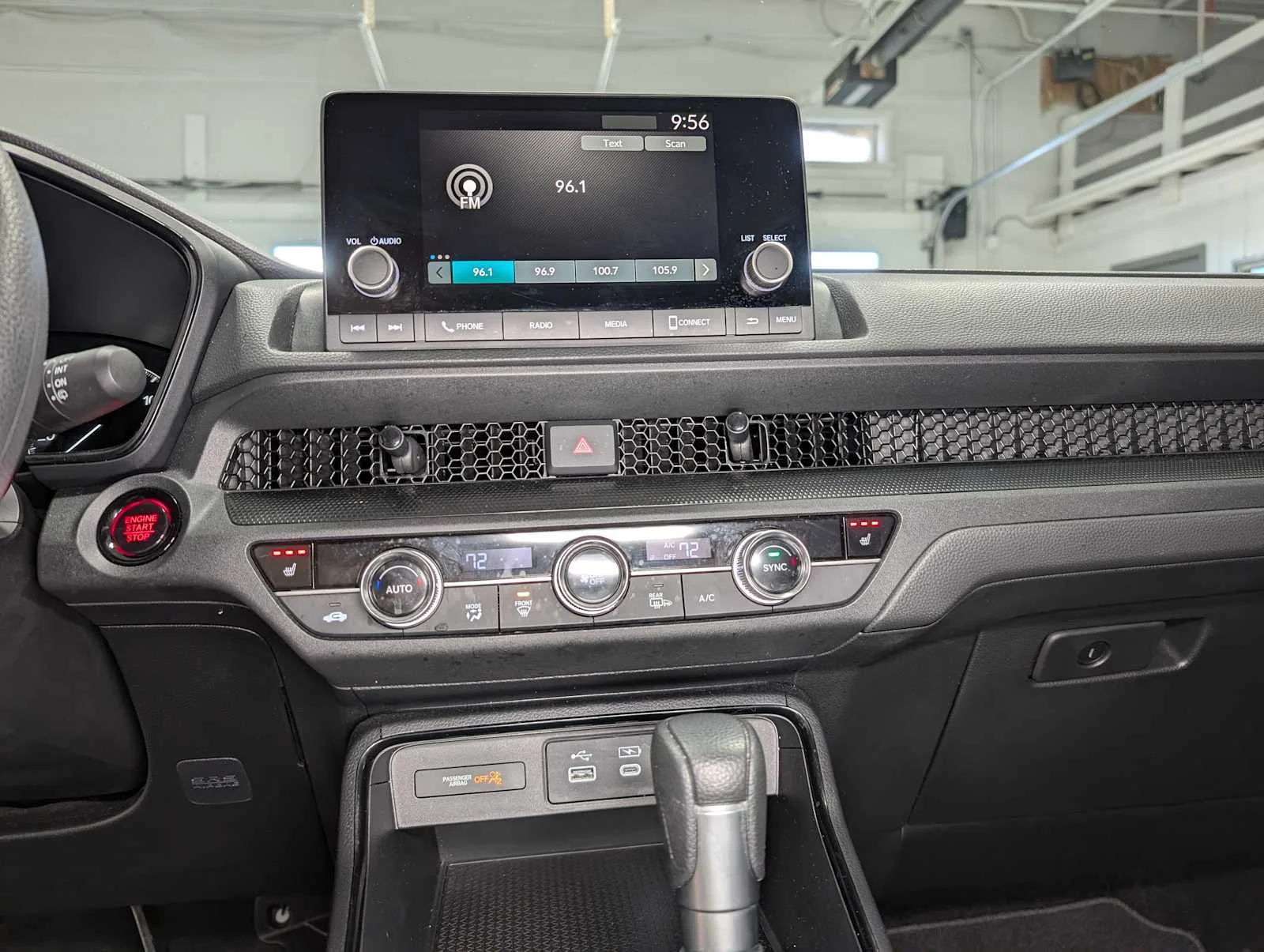 2025 Honda CR-V EX - Photo 32