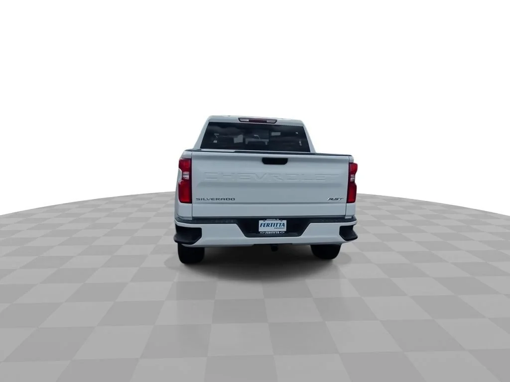 New 2026 Summit White Chevrolet RST image 7