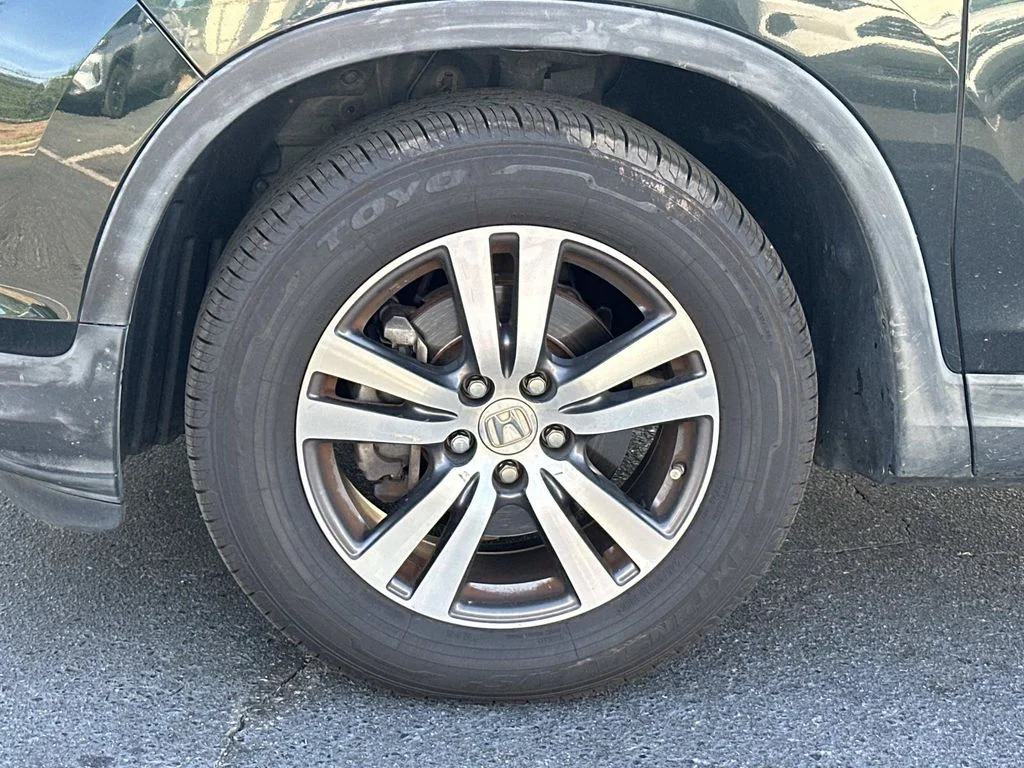 Used 2016  Honda EX-L image 11