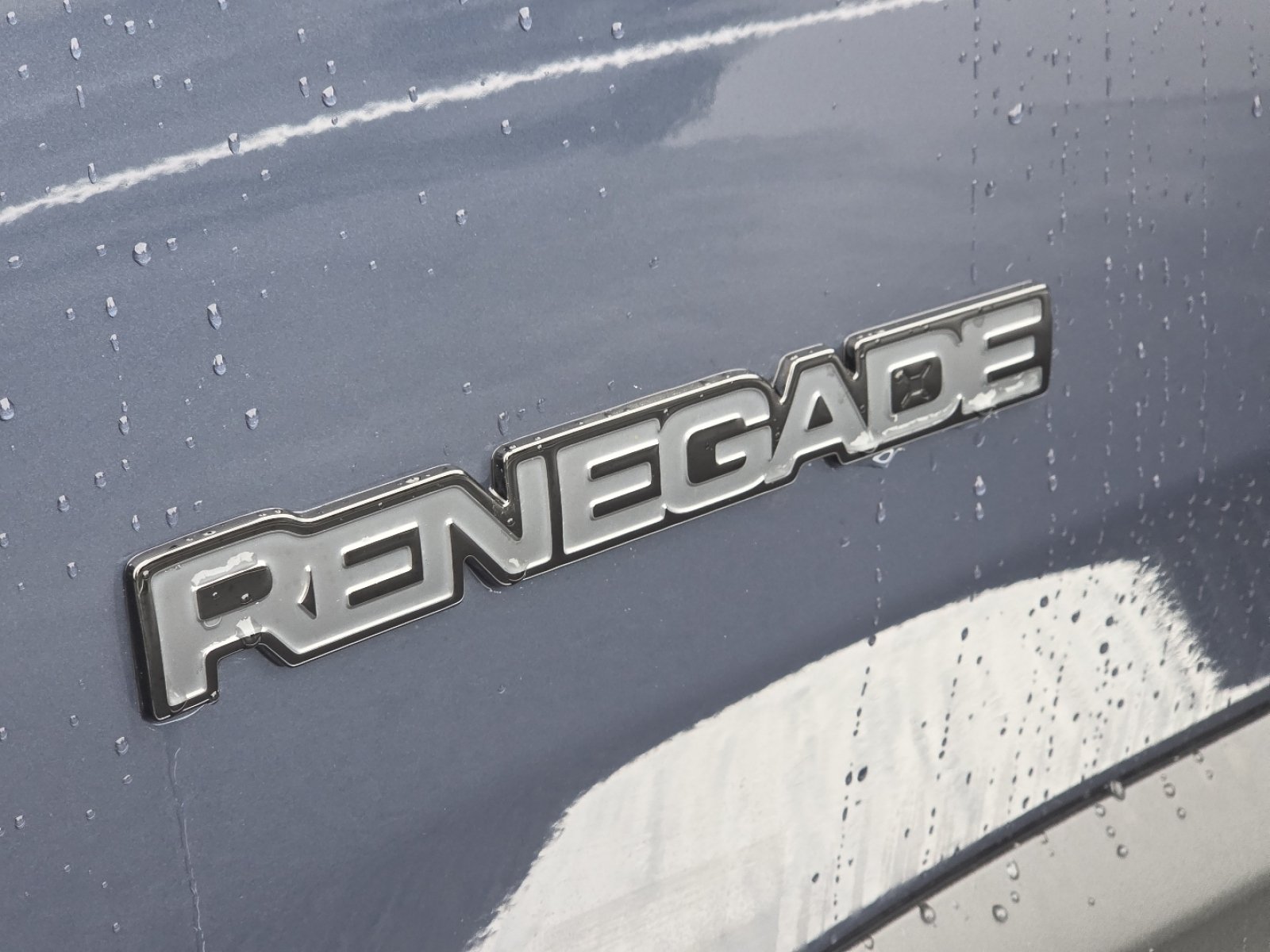 Used 2022 Slate Blue Jeep Altitude image 15