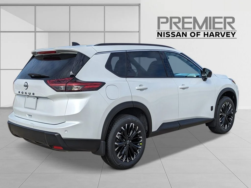 New 2026 Everest White Pearl TriCoat Nissan Dark Armor™ image 5
