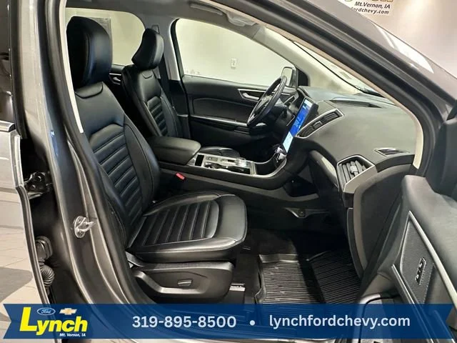 Used 2024 Gray Ford SEL image 6