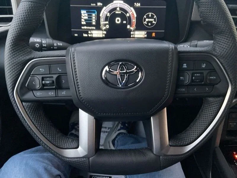 2026 Toyota Tundra Limited - Photo 27