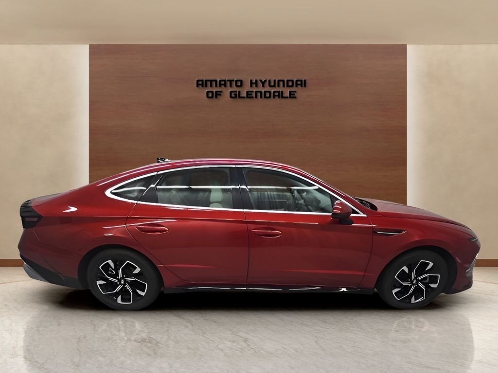Certified Used 2025 Red Hyundai SEL image 7