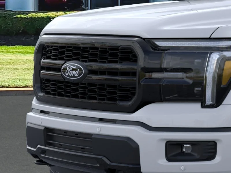 New 2026 Oxford White Ford Lariat® image 17