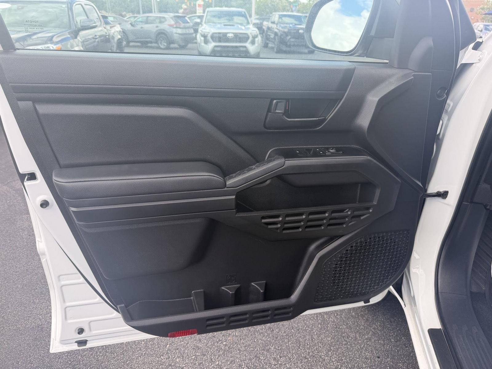Used 2024 Ice Cap Toyota SR image 10