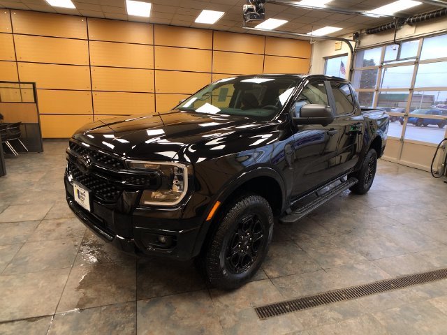 New 2026 Shadow Black Ford XLT image 3
