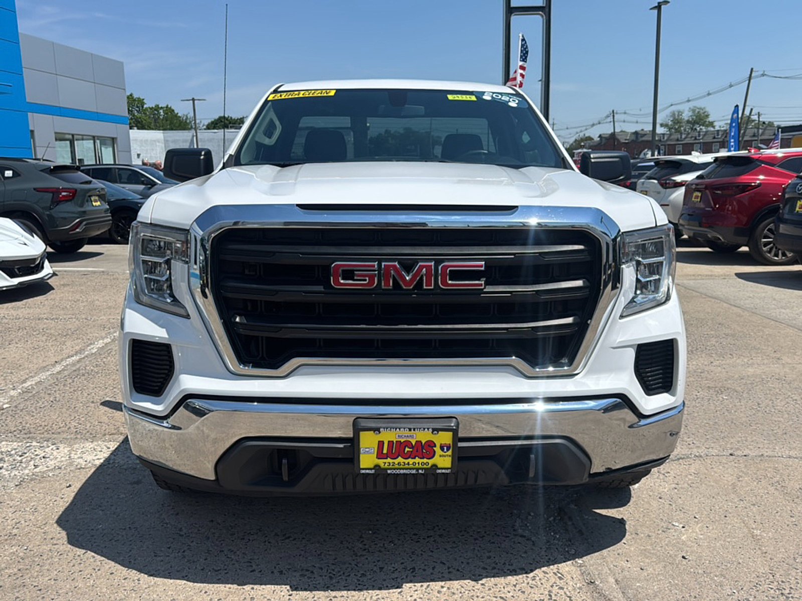 View vehicle photo 3