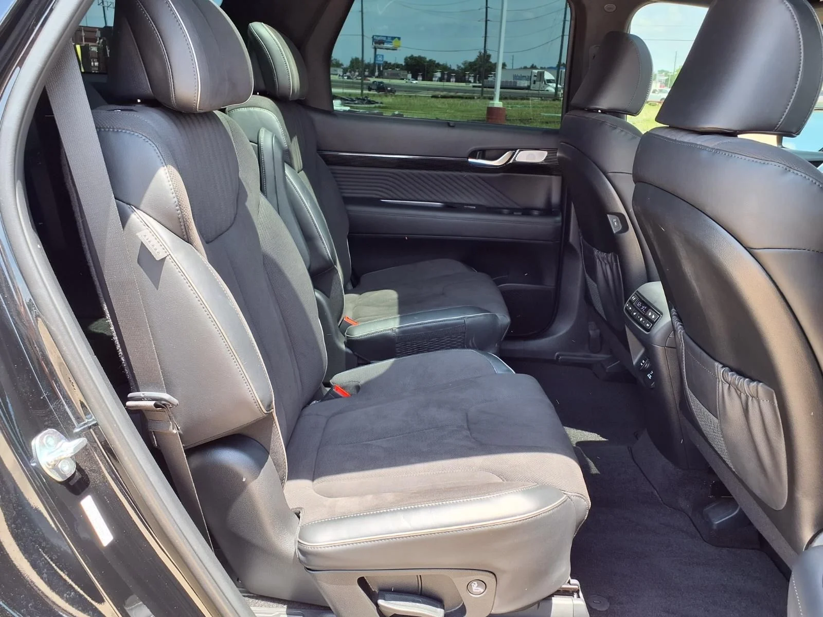 Used 2024 Black Hyundai Calligraphy Night Edition image 21