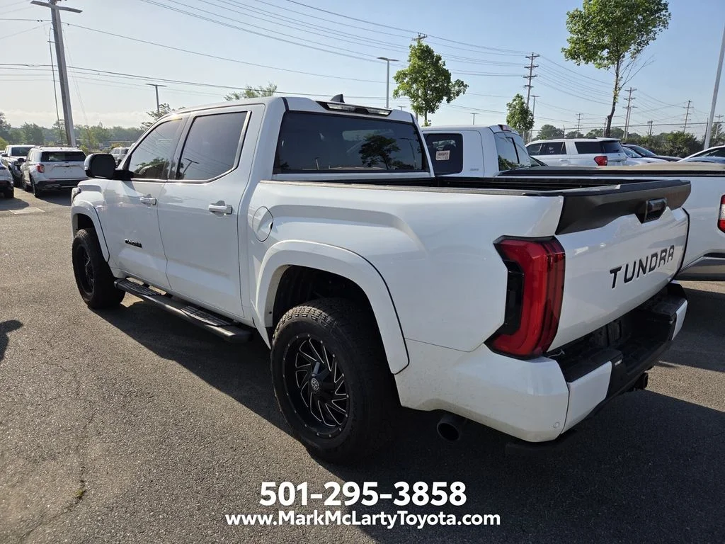 Used 2022 White Toyota SR5 image 6