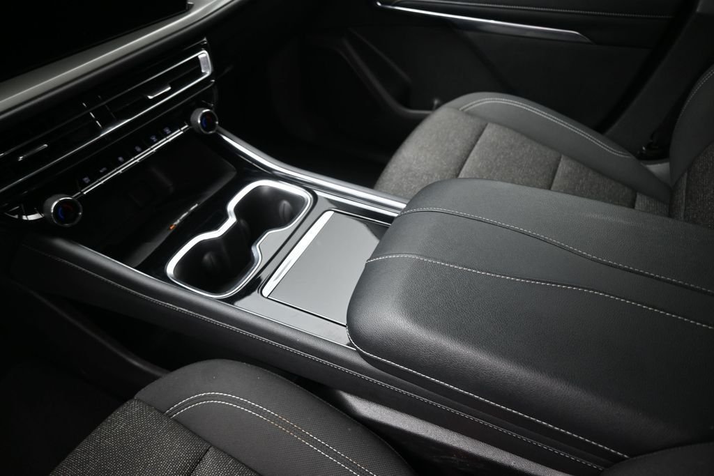 Used 2024 Black Chevrolet LT image 31