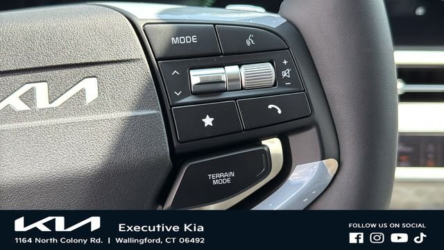 New 2027 Fusion Black Kia EX image 14