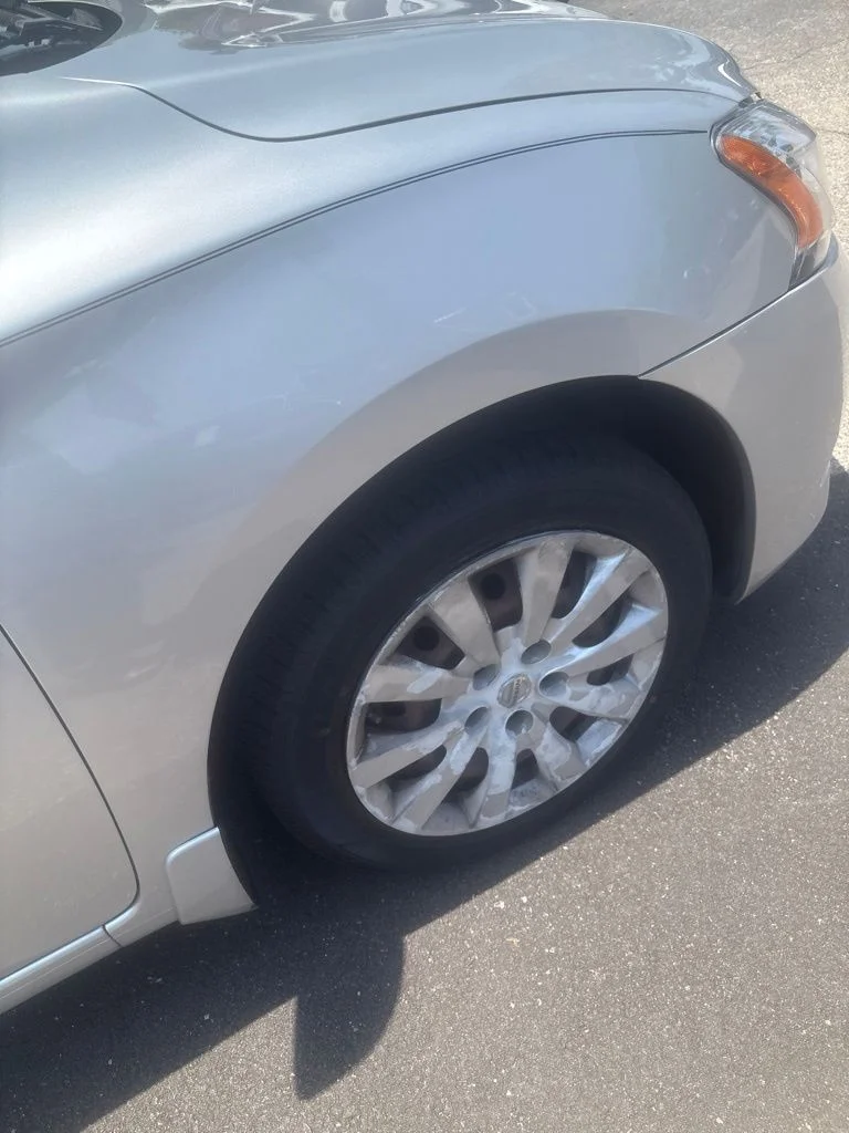 Used 2015 Silver Nissan S image 7