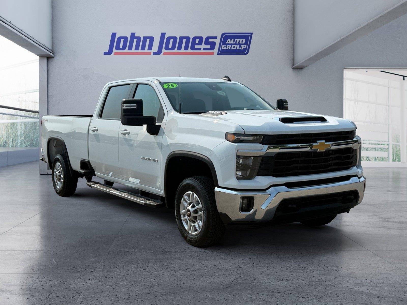 Used 2025 Summit White Chevrolet LT image 7