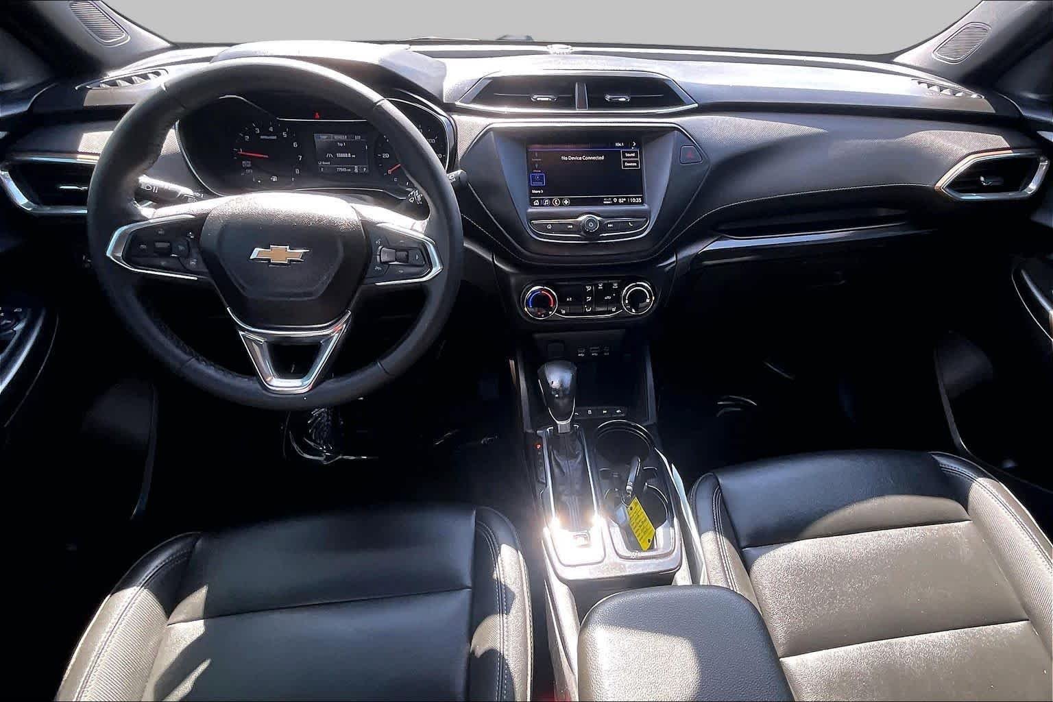 Used 2022 Mosaic Black Metallic Chevrolet ACTIV image 14