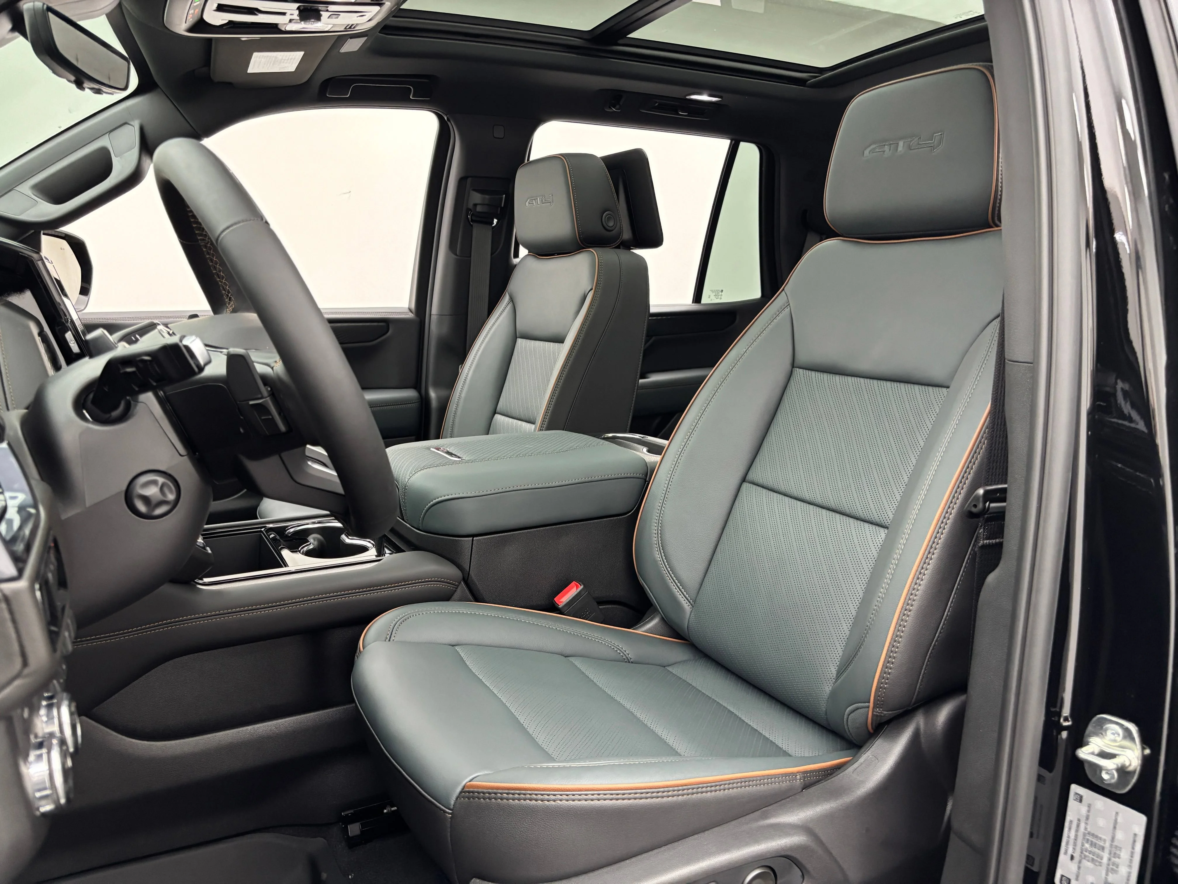 2026 GMC Yukon AT4 - Photo 21
