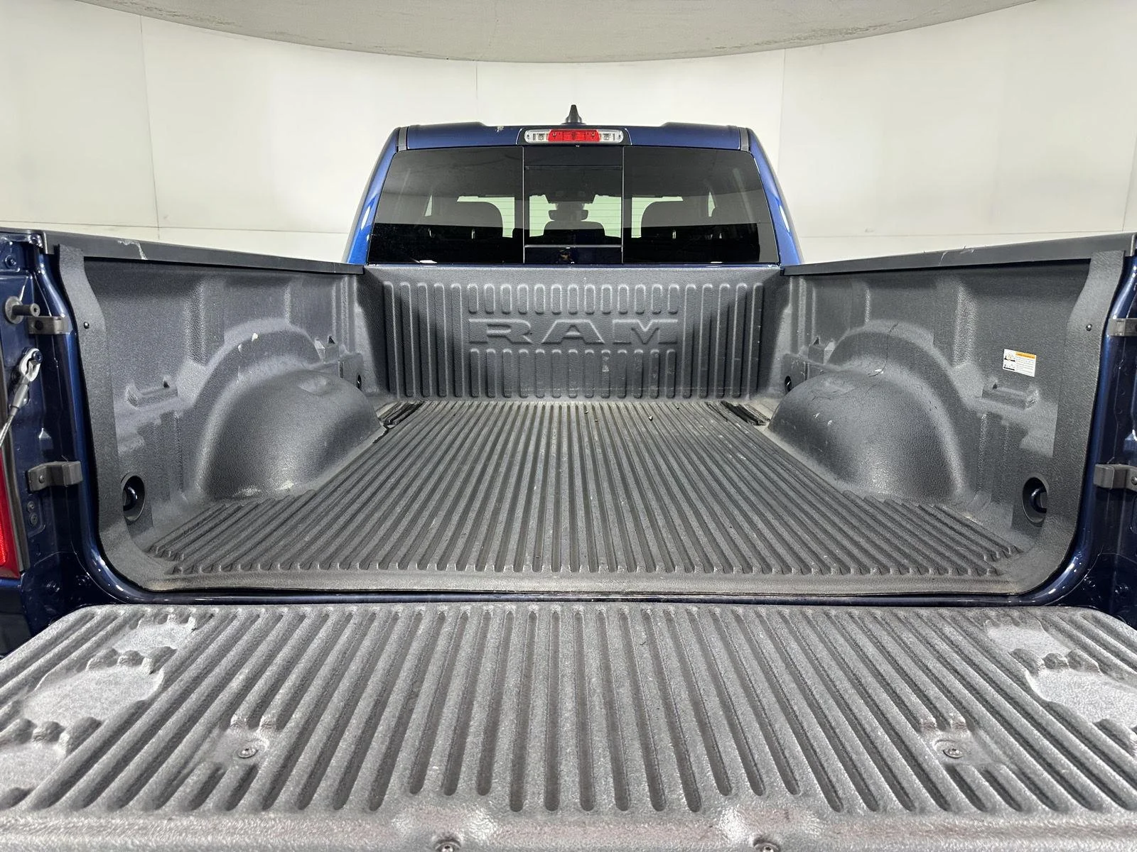 Used 2022 Patriot Blue Pearlcoat Ram Big Horn image 20