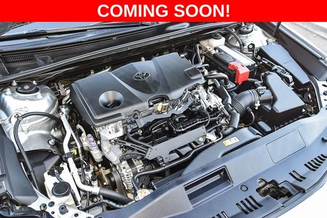 Used 2022 Silver Toyota SE image 11