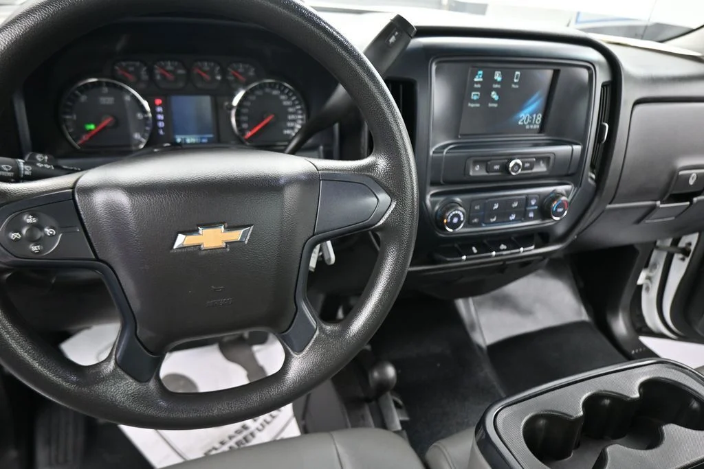 Used 2018 White Chevrolet WT image 38
