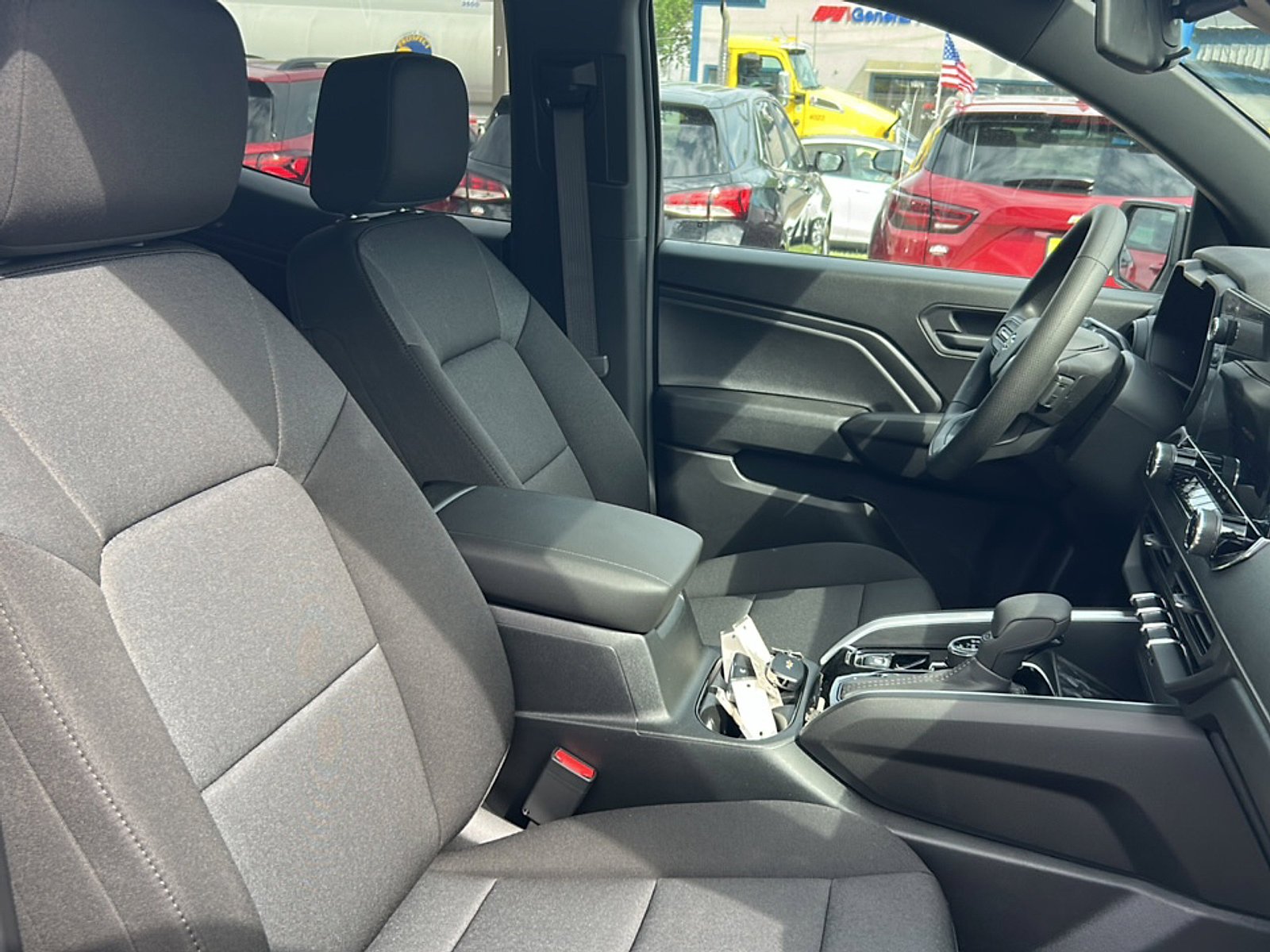 2026 Chevrolet Colorado Trail Boss - Photo 13