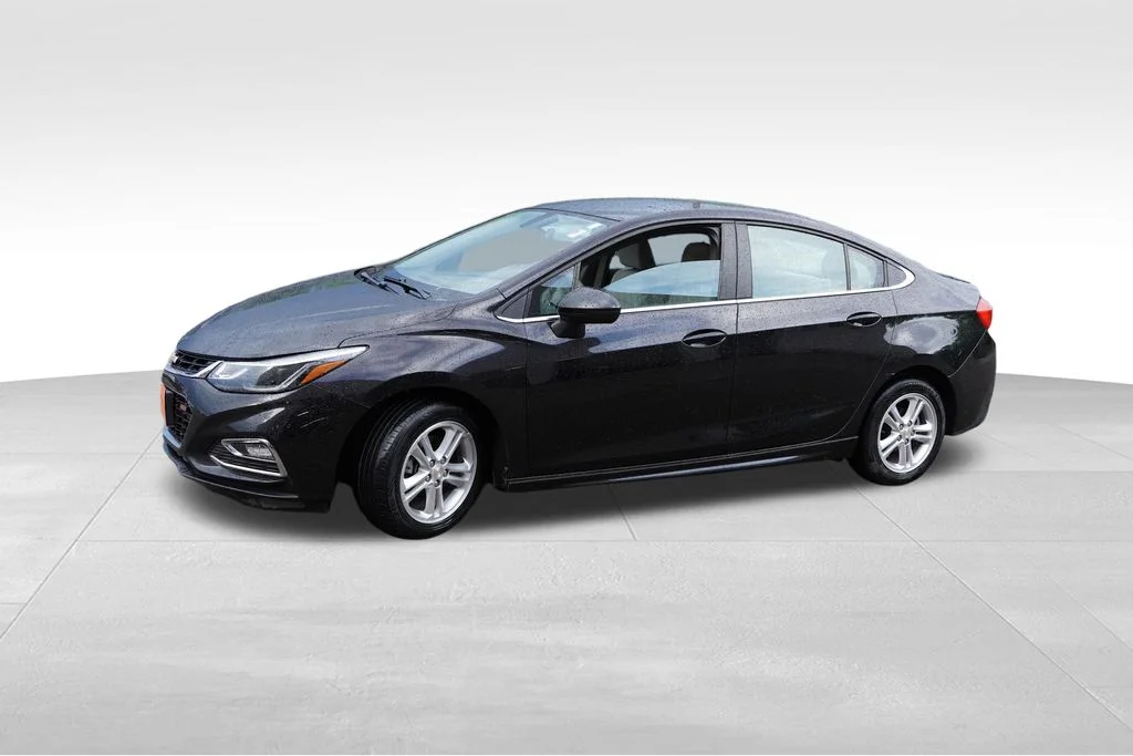 Used 2017 Mosaic Black Metallic Chevrolet LT image 10