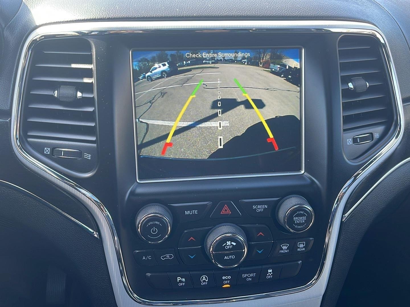 Used 2018 Diamond Black Crystal Pearlcoat Jeep Sterling Edition image 24