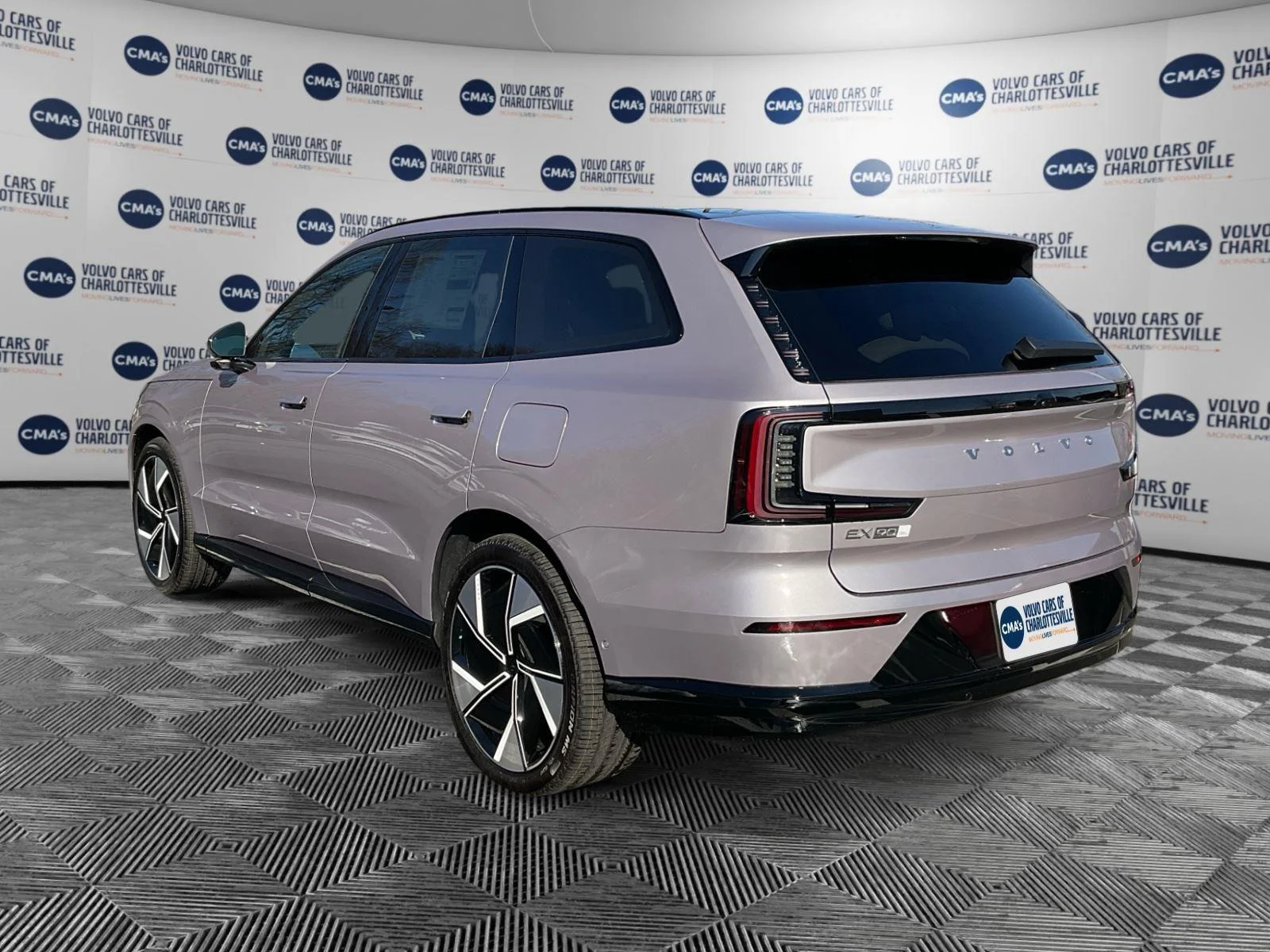 New 2026 Aurora Silver Volvo Ultra image 3