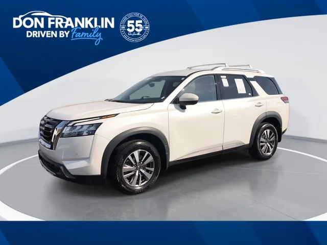 2023 Nissan Pathfinder SL