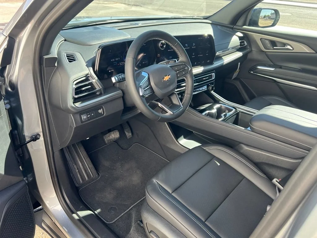 New 2026 Sterling Gray Metallic Chevrolet LT image 10