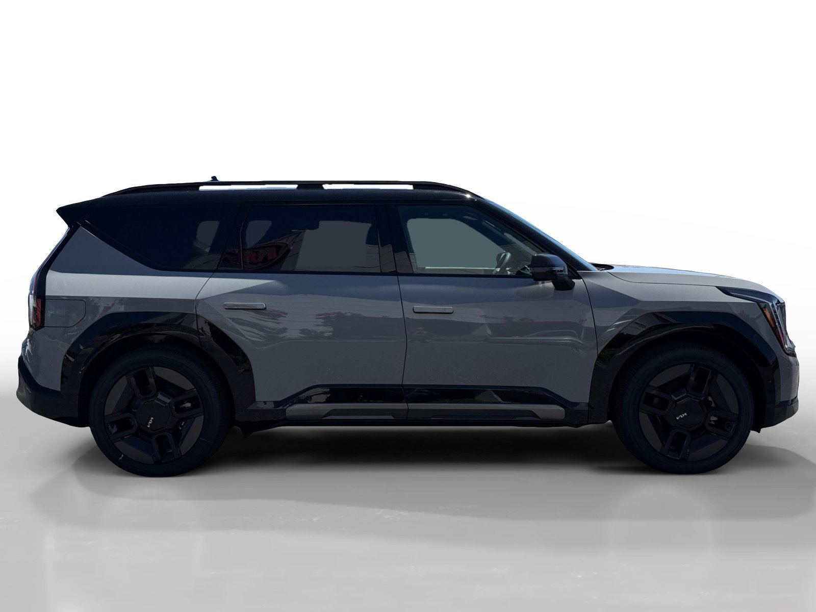 New 2026 Wolf Gray/Ebony Black Roof Kia GT-Line image 6