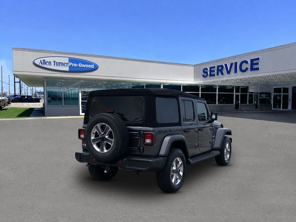 Used 2022 Granite Crystal Metallic Clearcoat Jeep Unlimited Sahara image 8