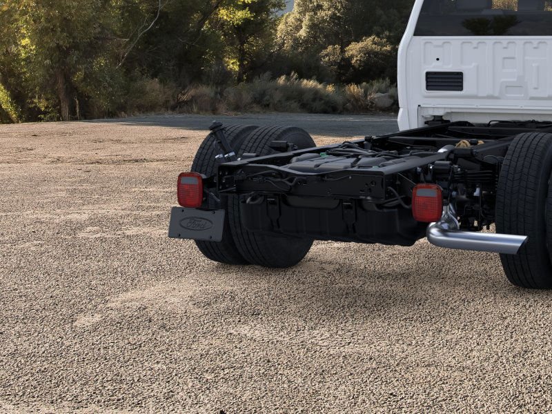 New 2025 Oxford White Ford F-350® XL image 43
