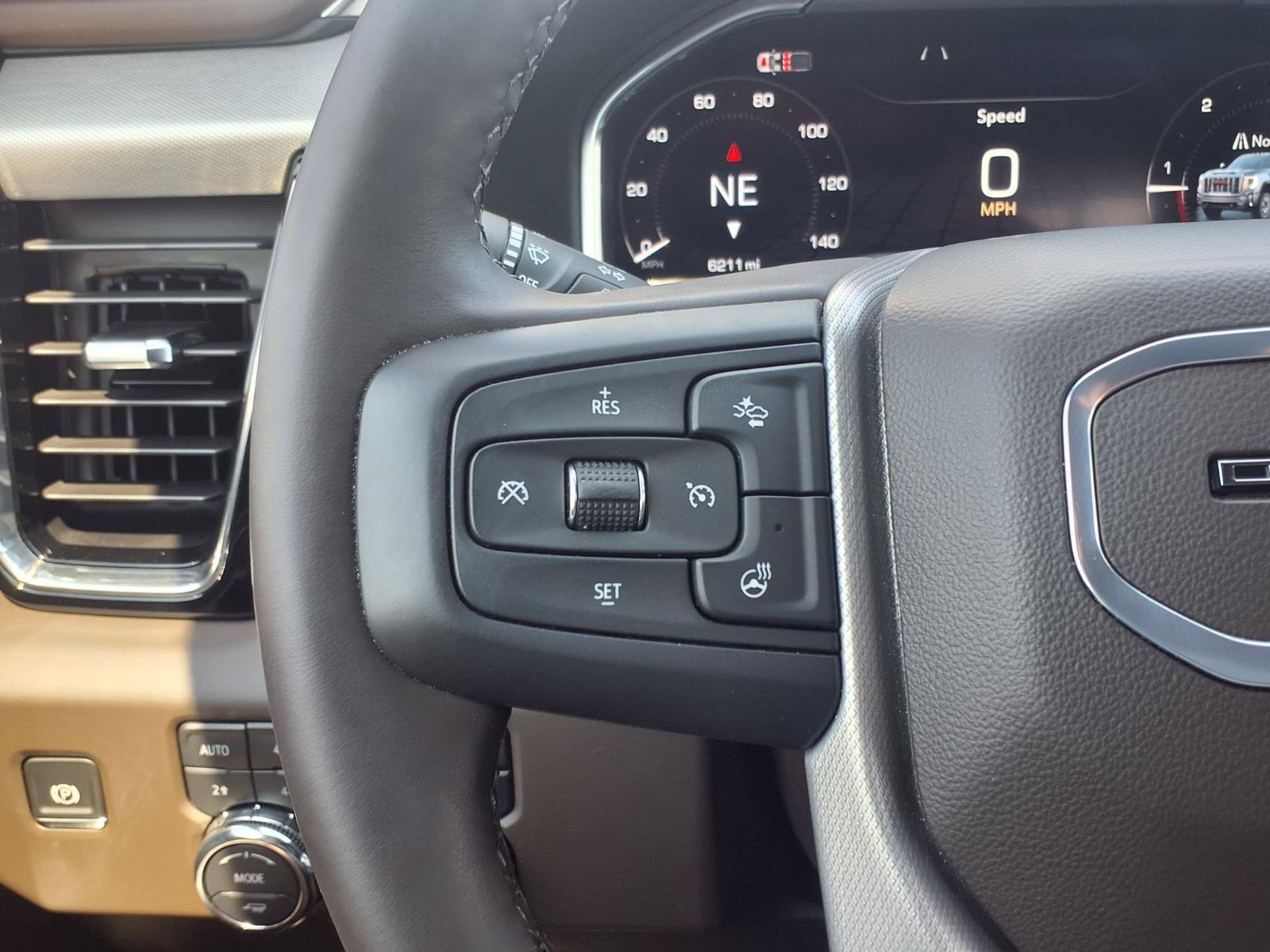 Used 2025 White Frost GMC Denali image 16
