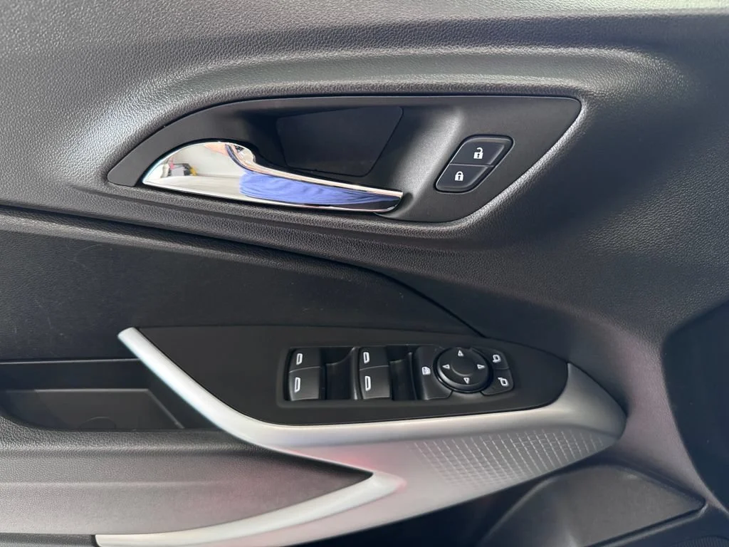 2024 Chevrolet Trax LS - Photo 23