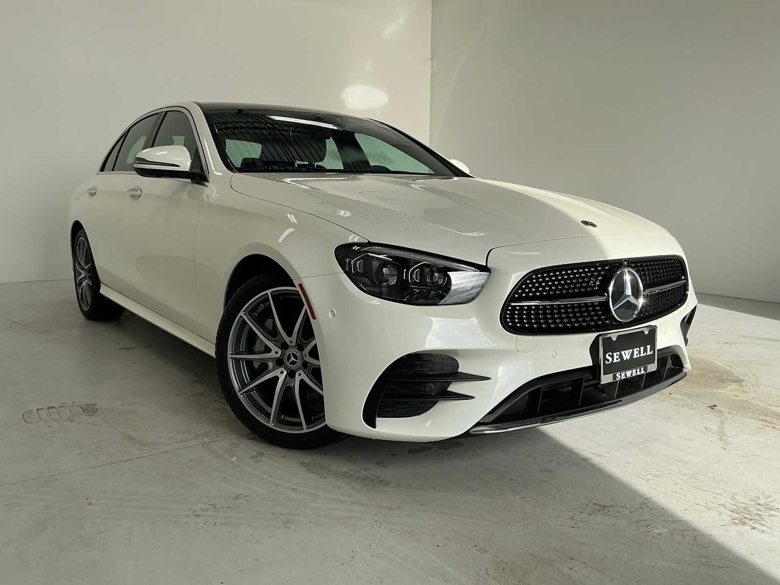 Certified Used 2022 MANUFAKTUR Diamond White Mercedes-Benz E 350 image 3