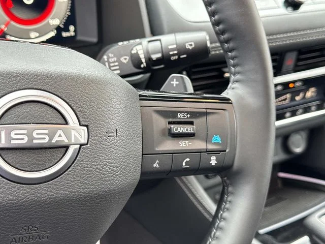 Used 2026 Gray Nissan Platinum image 34