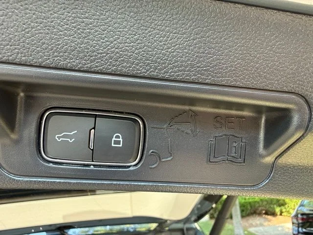 Used 2025 Vapor Blue Ford Active image 14