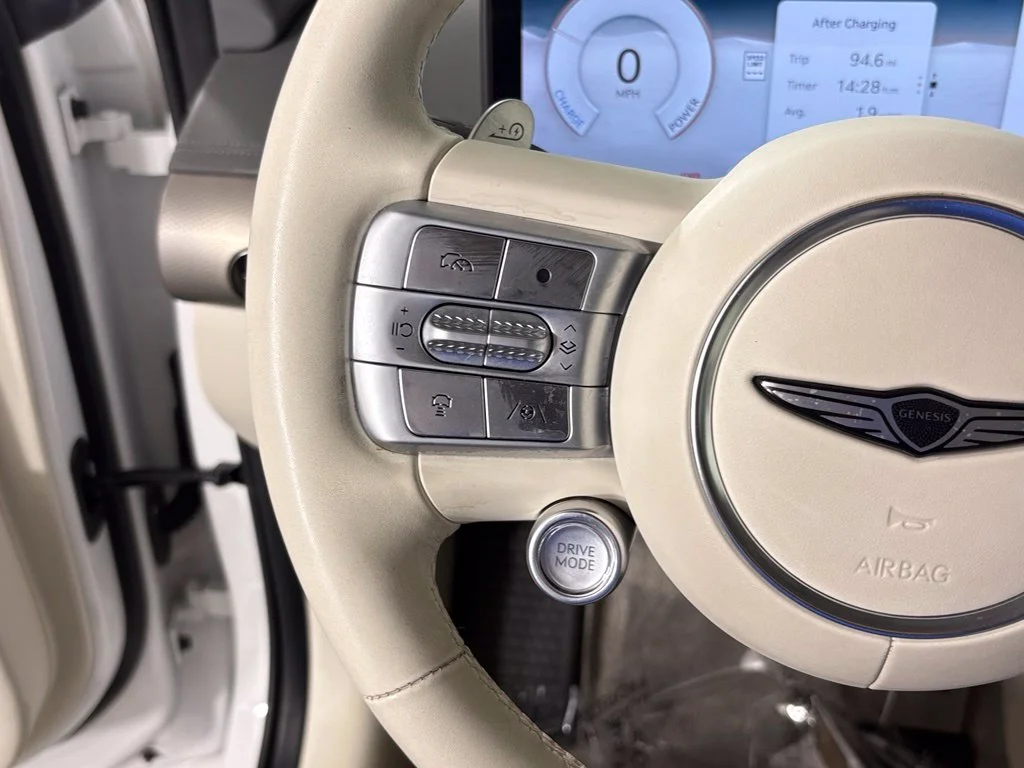 Used 2023 White Genesis Performance image 21