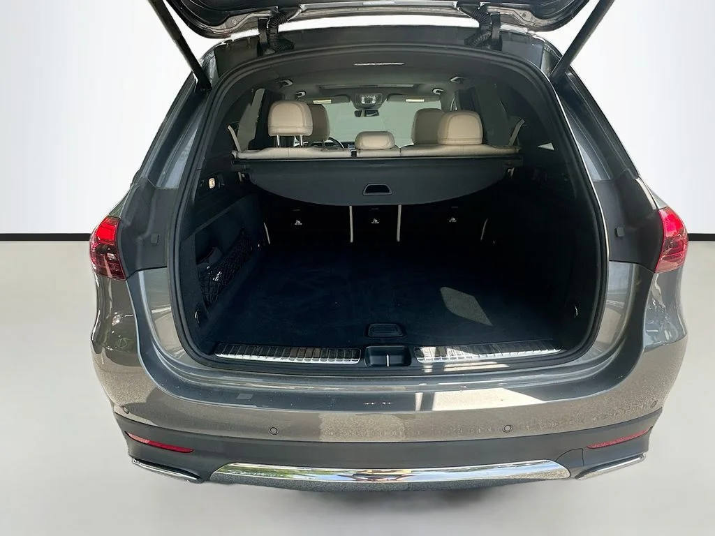 Used 2024 Gray Mercedes-Benz GLE 450 image 28