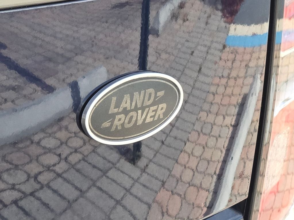 Used 2021 Blue Land Rover Westminster image 9