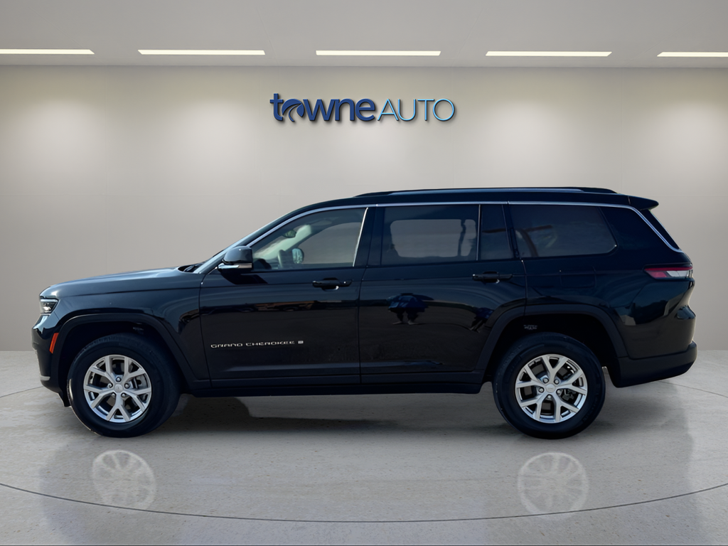 Used 2023 Black Jeep Limited image 2
