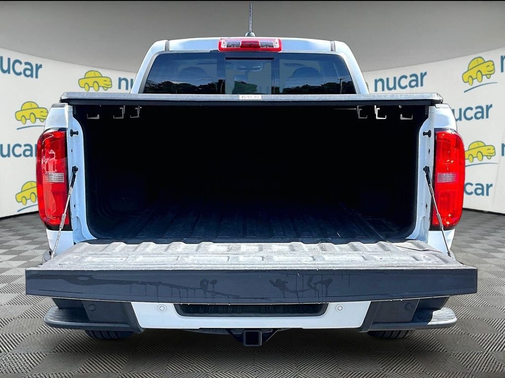 Used 2021 White Chevrolet Z71 image 9