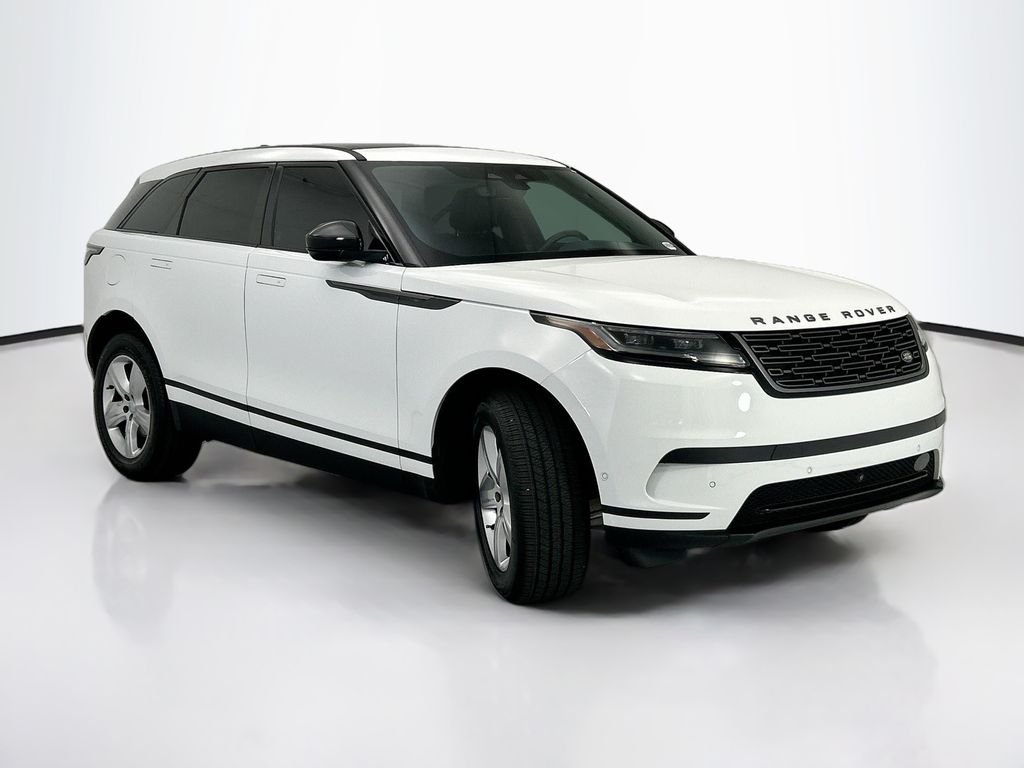 Certified Used 2026 Fuji White Land Rover S image 3
