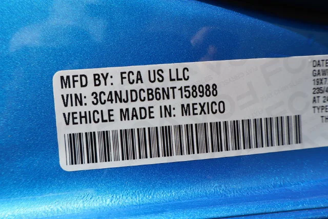 Used 2022 Laser Blue Pearlcoat Jeep Limited image 27