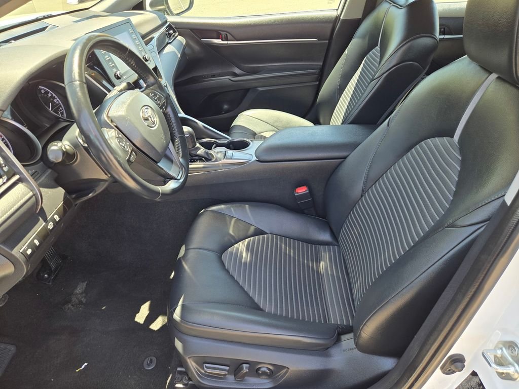 Used 2023 White Toyota SE image 14
