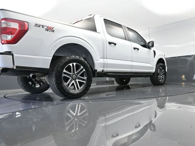 Used 2023 White Ford XL image 43