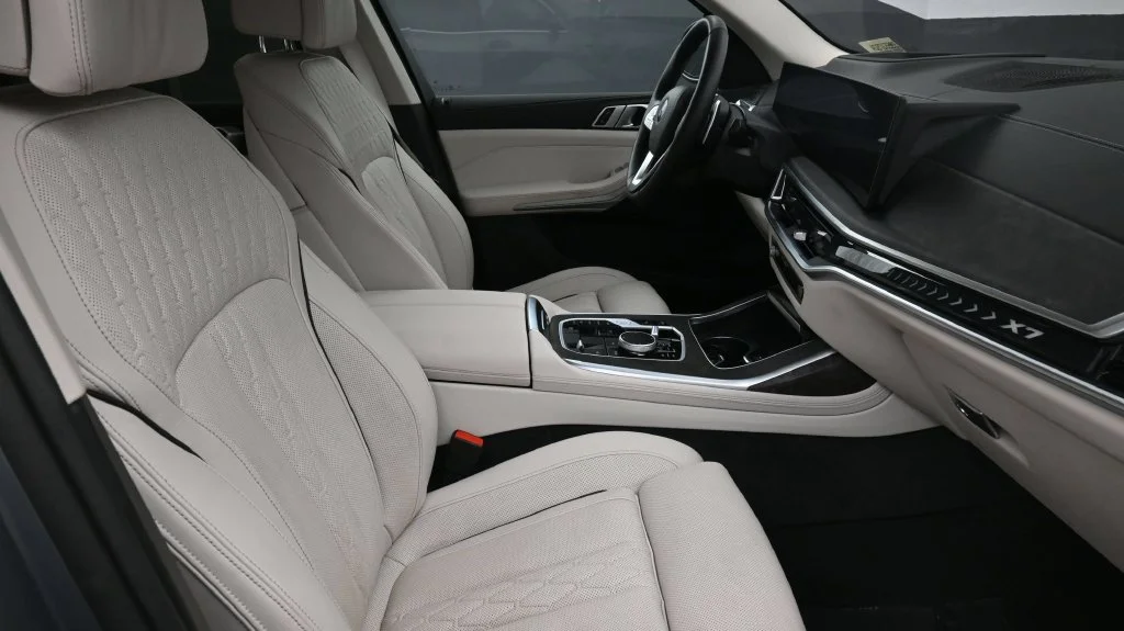 2025 BMW X7 40i - Photo 2