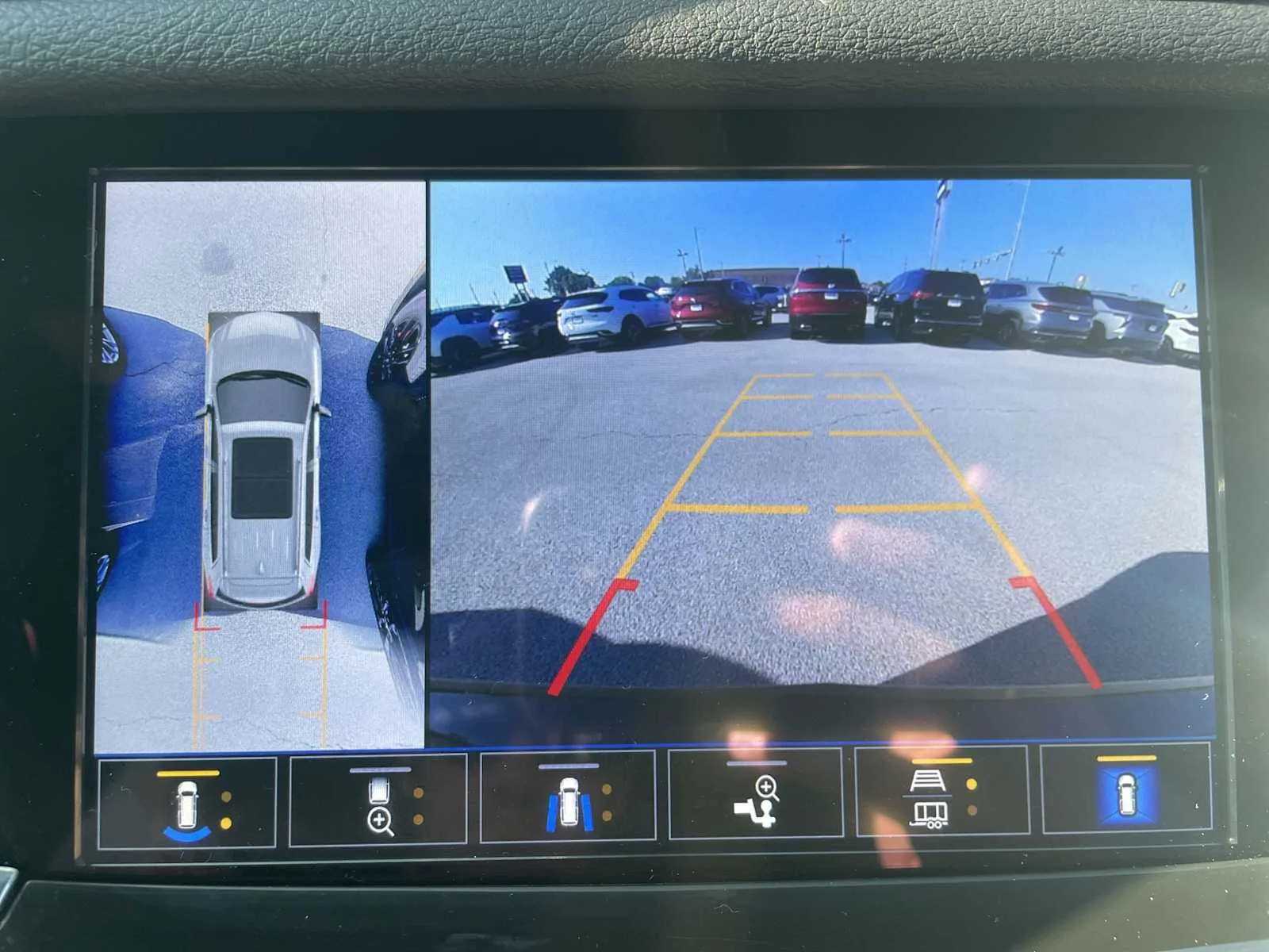 2023 Cadillac XT6 Sport - Photo 16